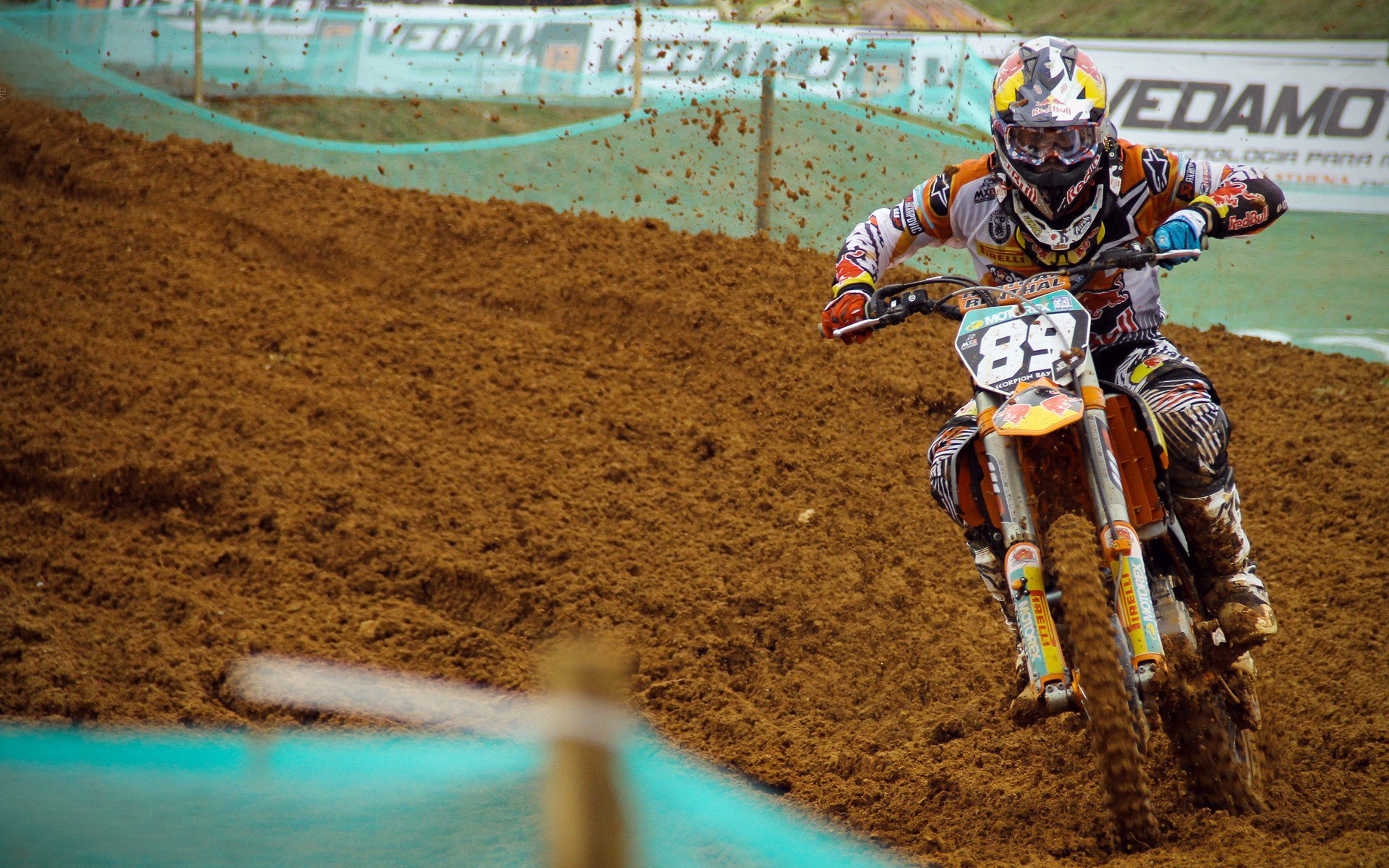 开云体育中国官方网站-凯尔·查默斯用坚韧精神征服赛场挑战，查尔斯&amp;凯斯